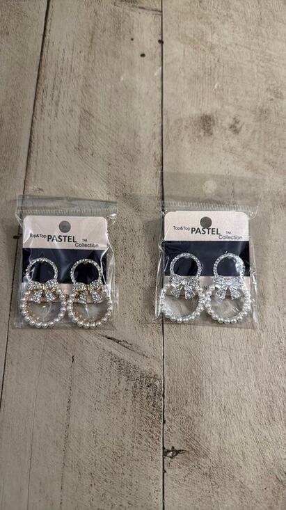Top&Top Jewelry - Top&Top PASTEL Collection Pearl and Rhinestone Earrings